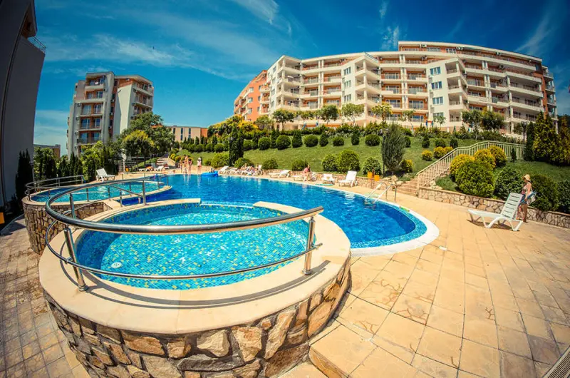 Crown Fort Club Apartments