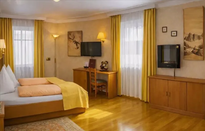 Hotel Serena