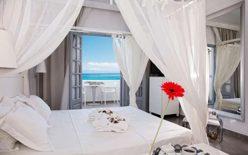 White Suites Resort