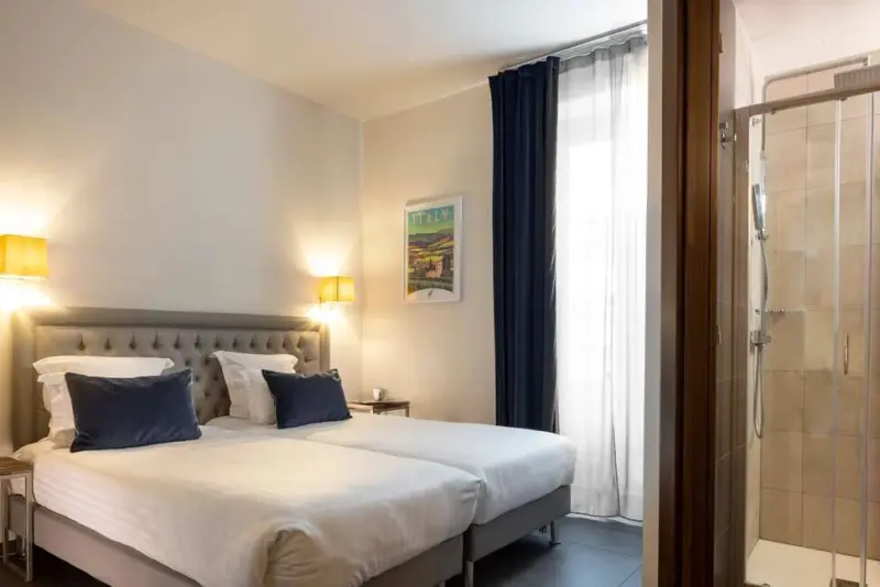 HOTEL AZUR RIVIERA