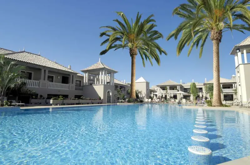 Marylanza Suites & Spa