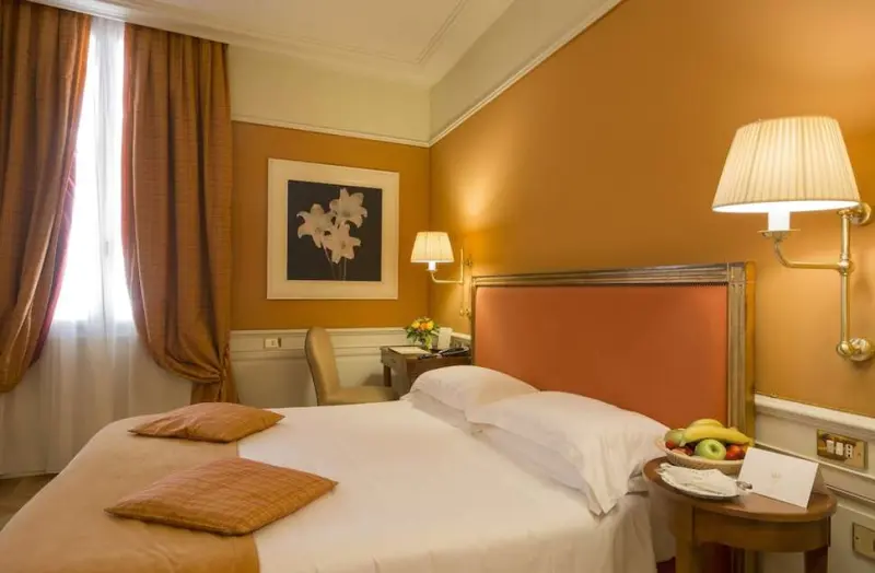 Hotel Corona D'oro