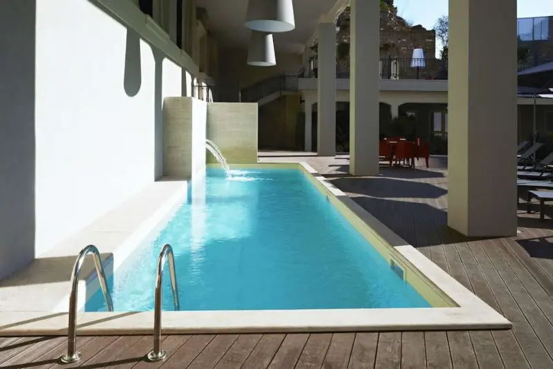 The Building Hotel