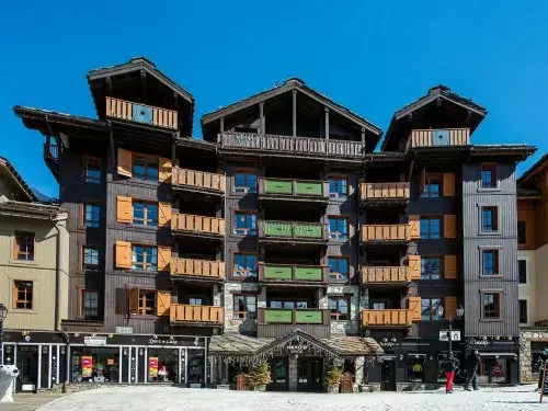 Arc 1950, Le Village
