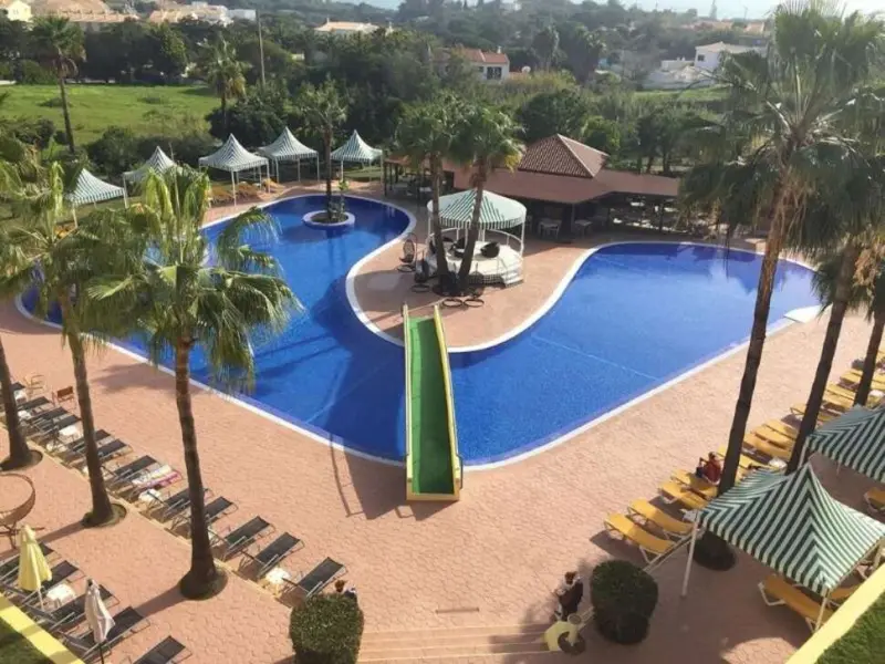 Hotel Baía Grande