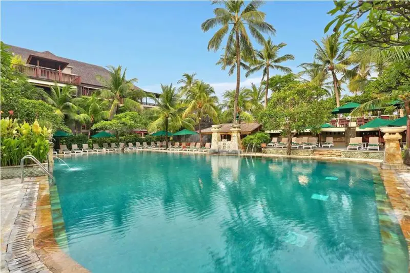 Legian Beach Hotel Bali