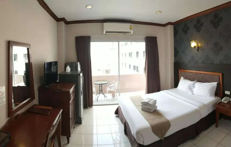 Inn House Pattaya (อินน์เฮ้าส์ พัทยา)
