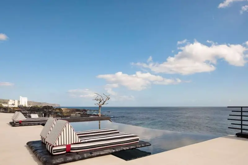 White Exclusive Suites & Villas