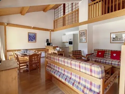 Chalet Belleville: Location appartement de vacances proche pistes, grand séjour au ski, à la montagne (holiday rental apartment) Courchevel, Val-Thorens, Méribel Les-3-Vallées Savoie