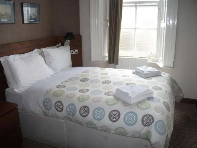 Edinburgh House Hotel