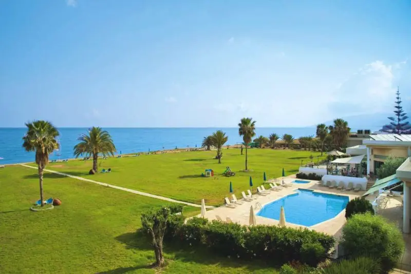 Natura Beach Hotel And Villas