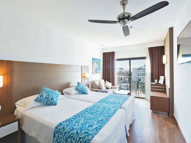 Hotel Riu Bravo