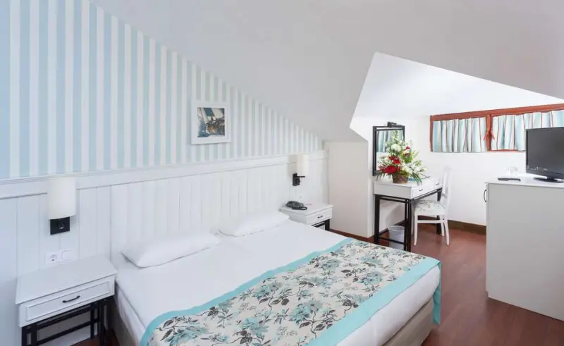 Monachus Hotel & Spa