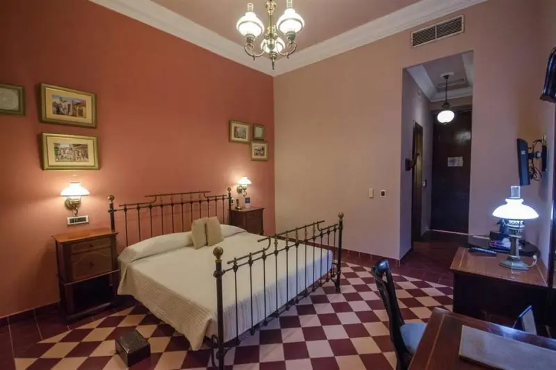 Santa Isabel Hotel