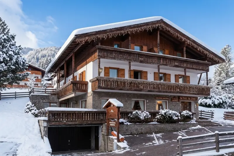 Hotel Ristorante Ai Pini