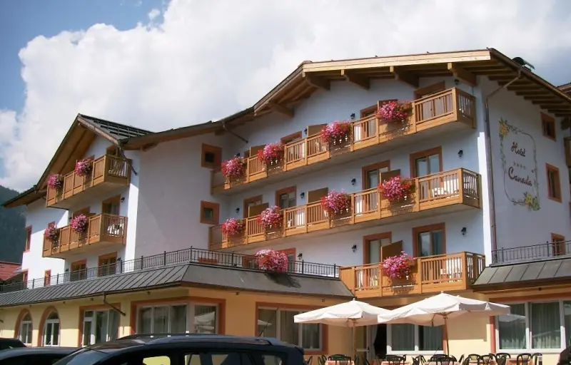 Hotel e Residence Canada di Pinzolo