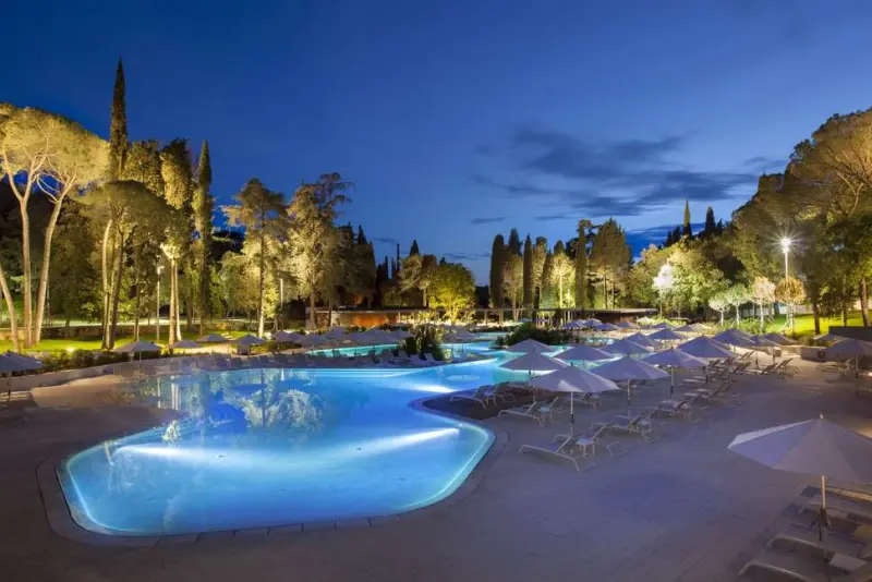 Lone Hotel by Maistra Collection