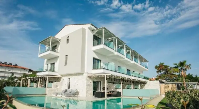 Blue Carpet Luxury Suites