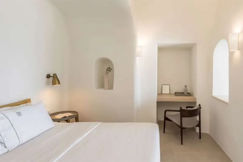 Oia Castle Luxury Suites