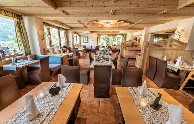 Posthaus Stubai & Smart