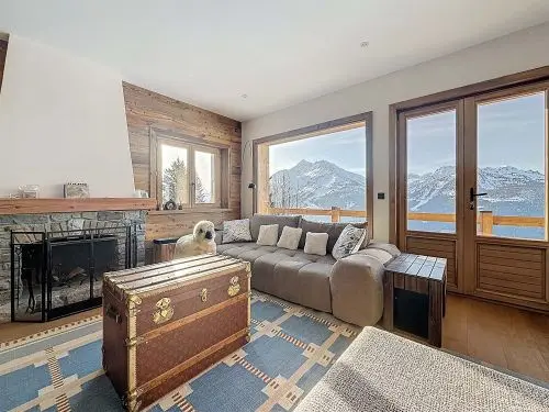 Chalet Shangri-La