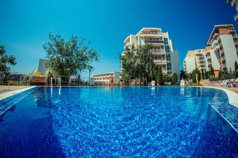 Crown Fort Club Apartments