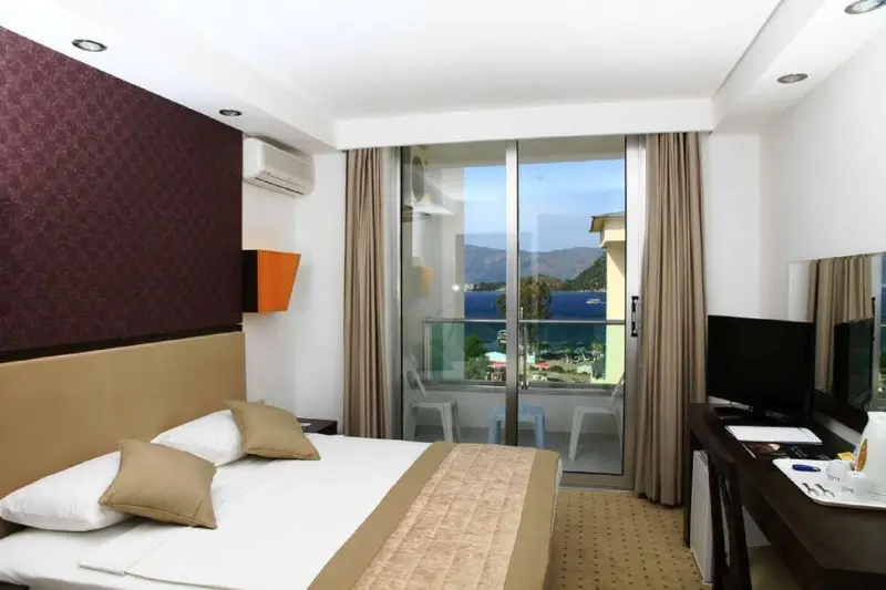 Supreme Beach Hotel İçmeler