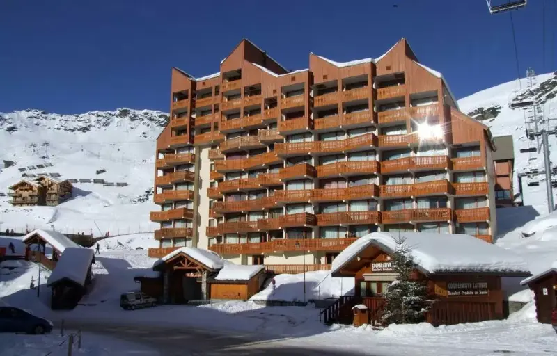 Résidence Lac Du Lou - VAL THORENS location: Appartement de 38 m2 au 7ème étage, skis aux pieds, balcon exposé sud MAE-9021 - Apartment