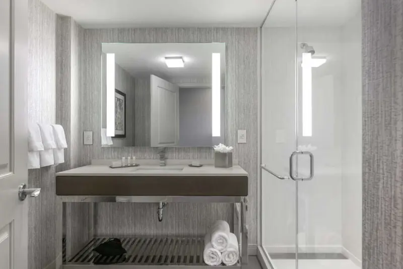 Courtyard by Marriott Edgewater NYC Area
