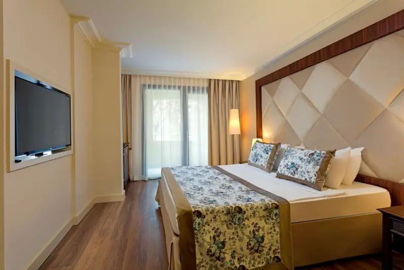 Seven Seas Hotel Life