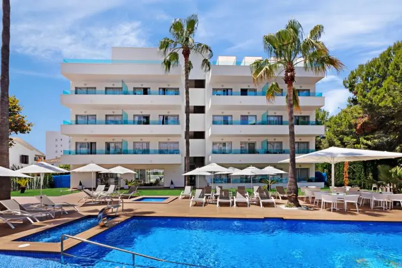 Apartamentos Metropolitan Juka Playa
