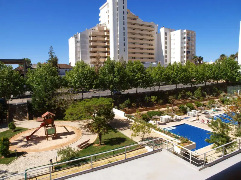 Apartamentos Jardins Da Rocha
