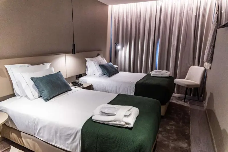 Omid Saldanha Hotel
