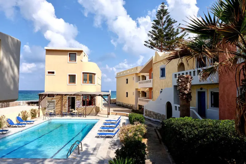 Niros Beach Apartments