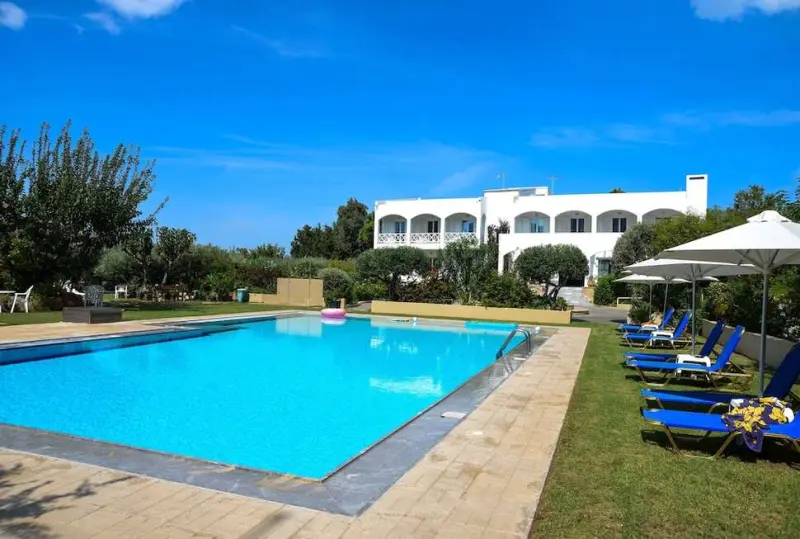 Mantenia Hotel