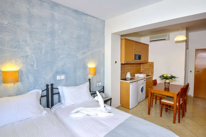 Summer Dream Hotel