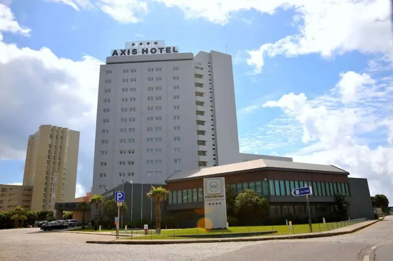 Hotel Axis Vermar Conference & Beach Hotel
