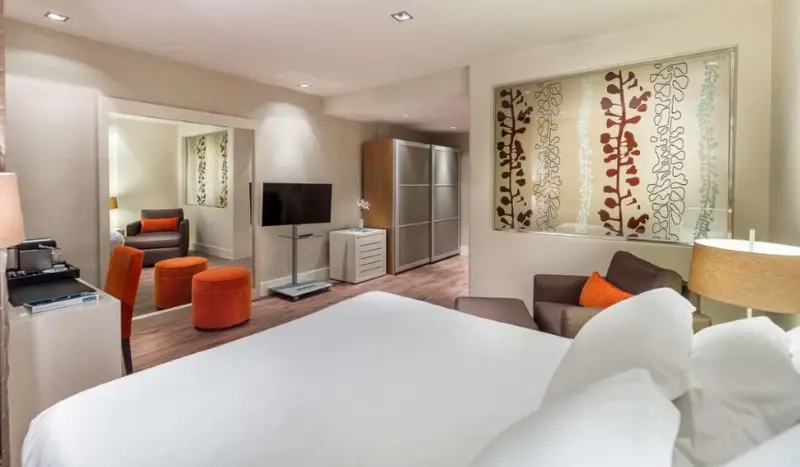 H10 Tribeca