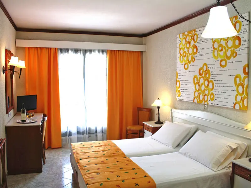 Hydrele Beach Hotel