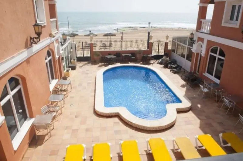 Hotel Apartamentos Lloyds Beach Club