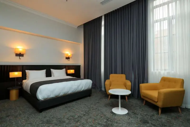 Pine Astoria Hotel
