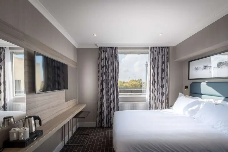 City Sleeper at Royal National Hotel