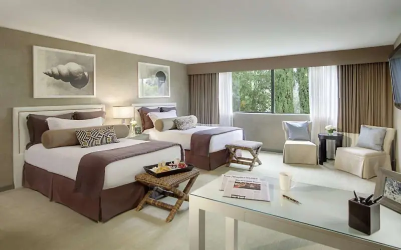 Luxe Sunset Boulevard Hotel