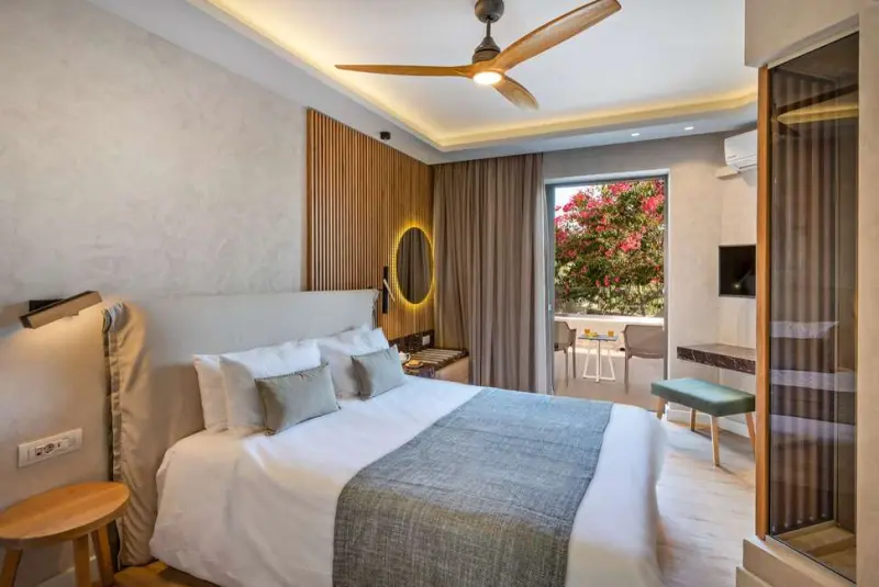 Nefeli Hotel