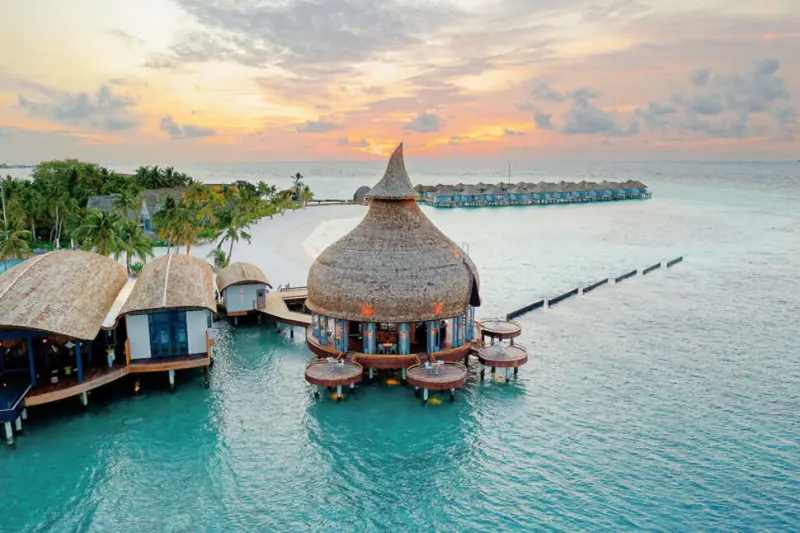 OUTRIGGER Maldives Maafushivaru Resort