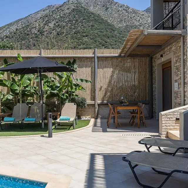 Pantheon Villas & Suites