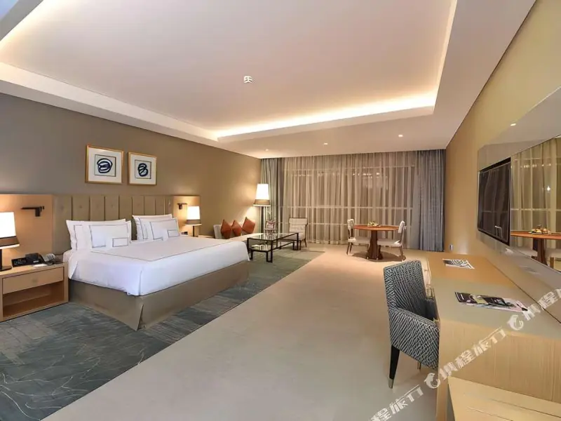 Grand Cosmopolitan Hotel - Dubai