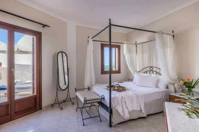 Epavlis Hotel
