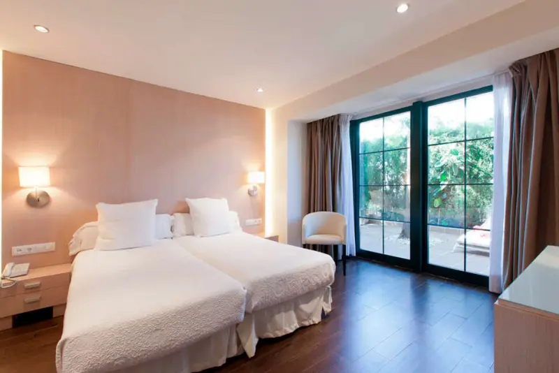 Hotel MR Les Rotes
