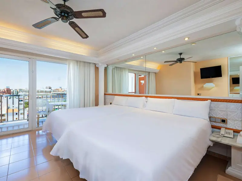 Playacapricho Hotel